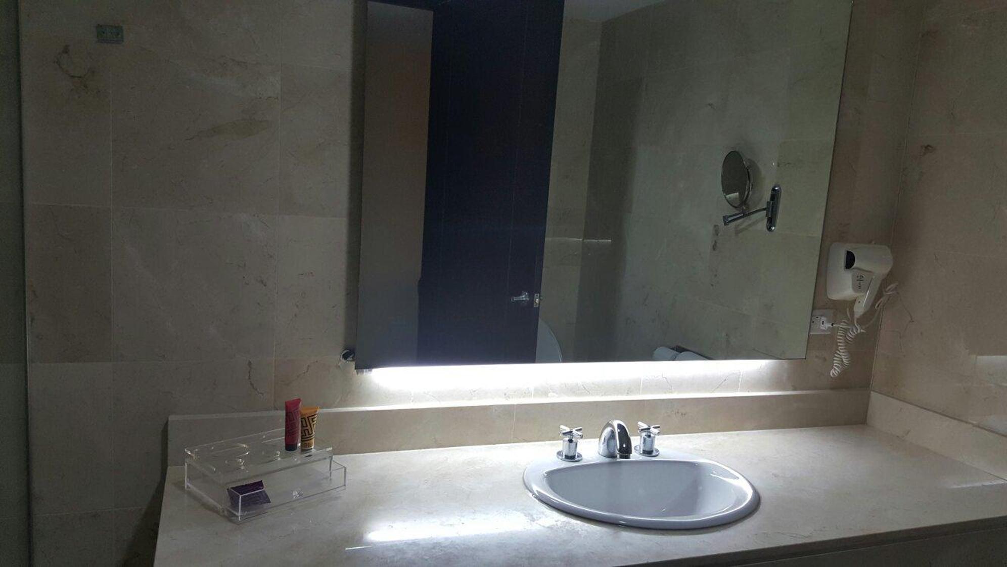 Hotel Suites Ambassador Ciudad de Panamá Exterior foto