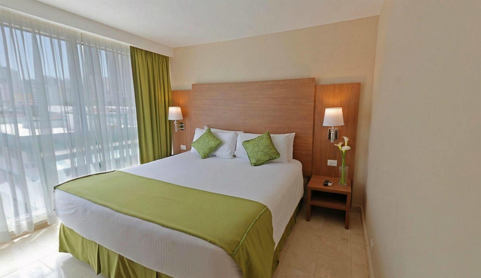 Hotel Suites Ambassador Ciudad de Panamá Exterior foto